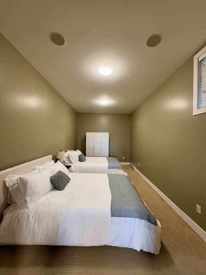 Cozy Bedroom with Private Bath